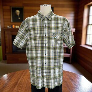 Kuhl Short Sleeve Button Front Outdoor Hiking Shirt Mens XL Casual Gorpcore